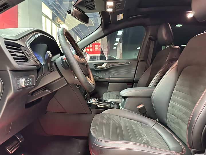 Ford Escape, 2021 — фото 7 из 9
