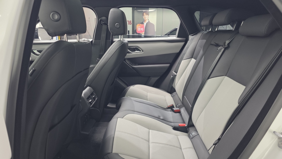 Land Rover Range Rover Velar, 2025 — фото 4 из 12