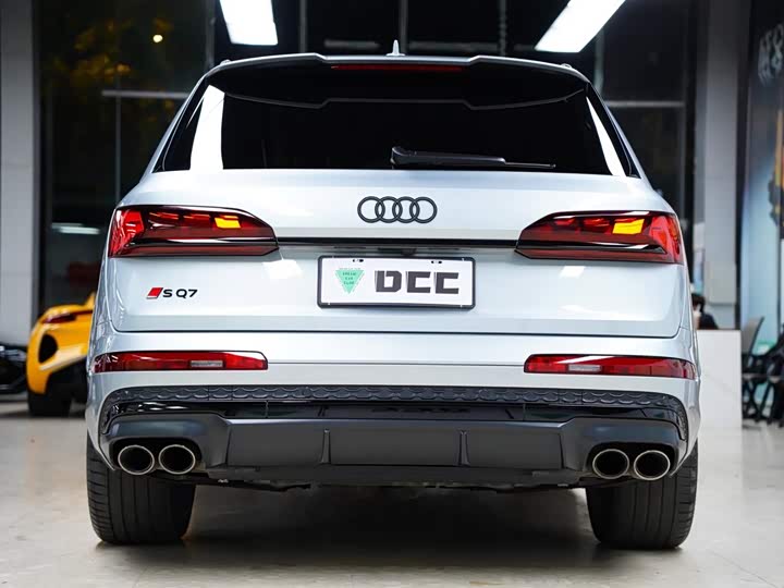 Audi SQ7, 2024 — фото 8 из 9