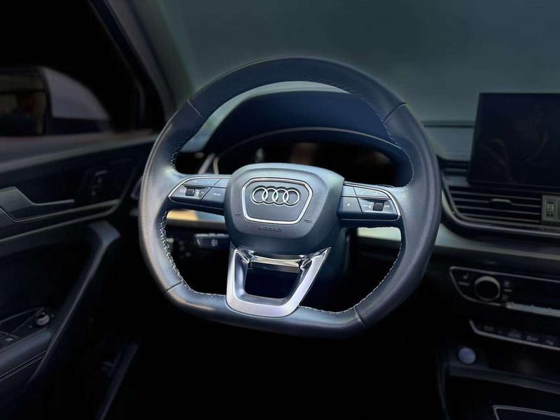 Audi Q5L, 2022 — фото 10 из 12