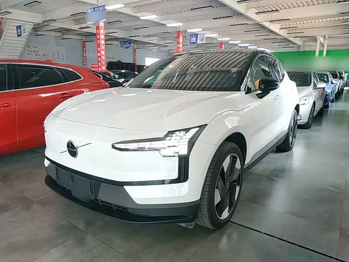 Volvo EX30, 2025 — фото 2 из 9