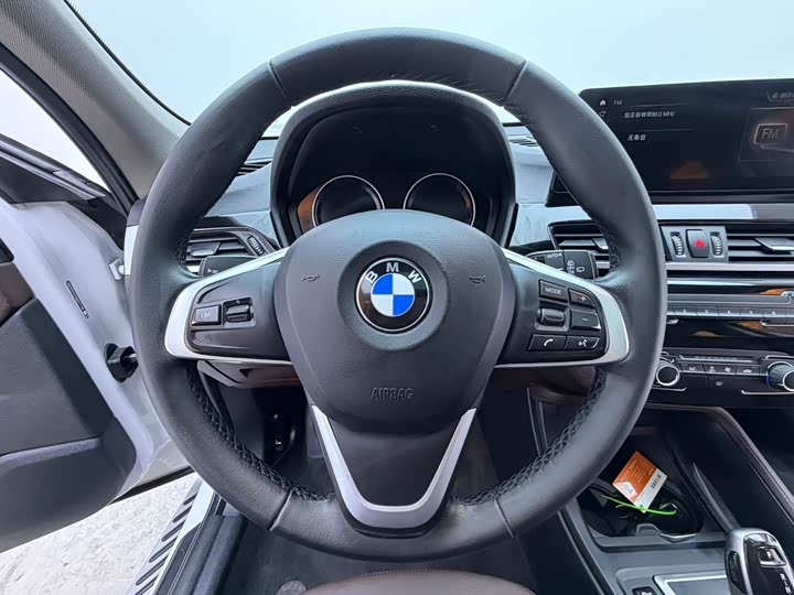 BMW X1, 2023 — фото 7 из 9