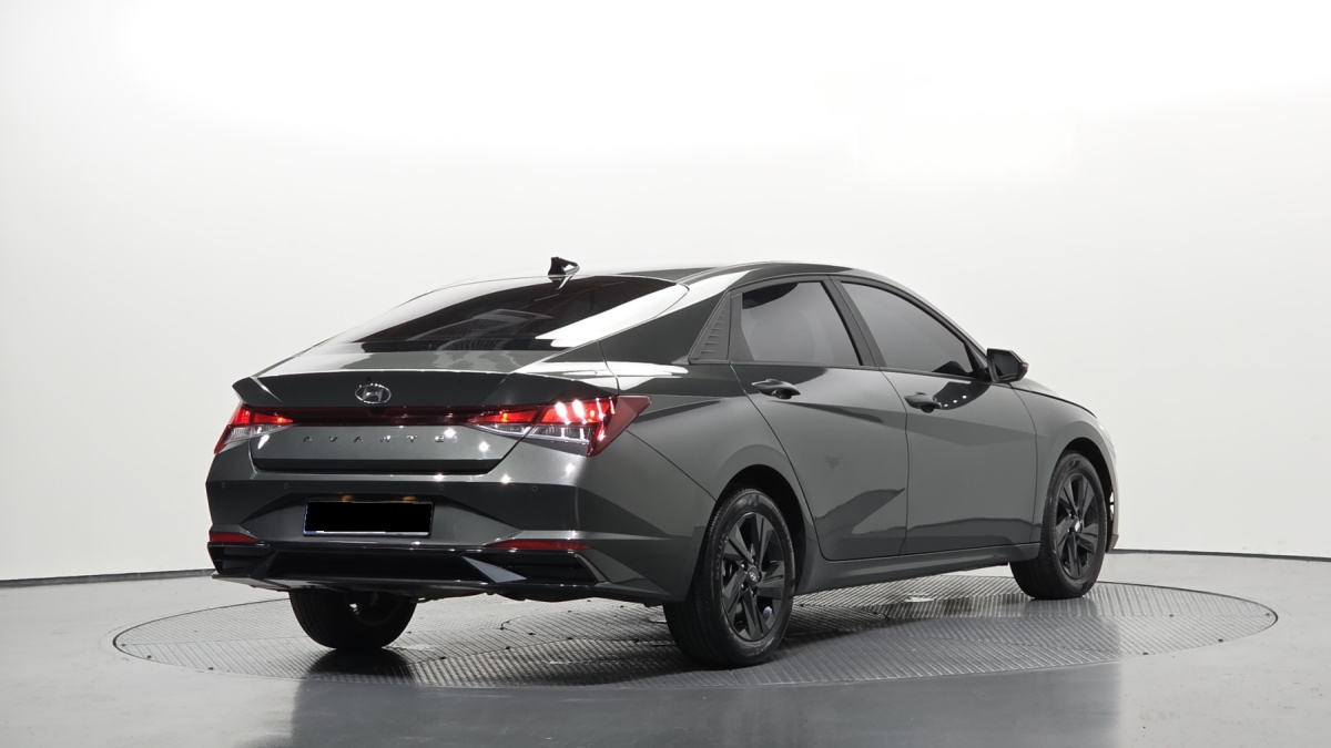 Hyundai Avante, 2022 — фото 2 из 12