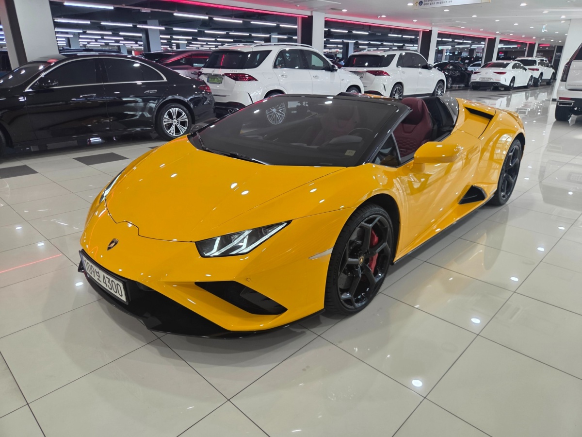 Lamborghini Huracan, 2021 — купить в Саратове под ключ