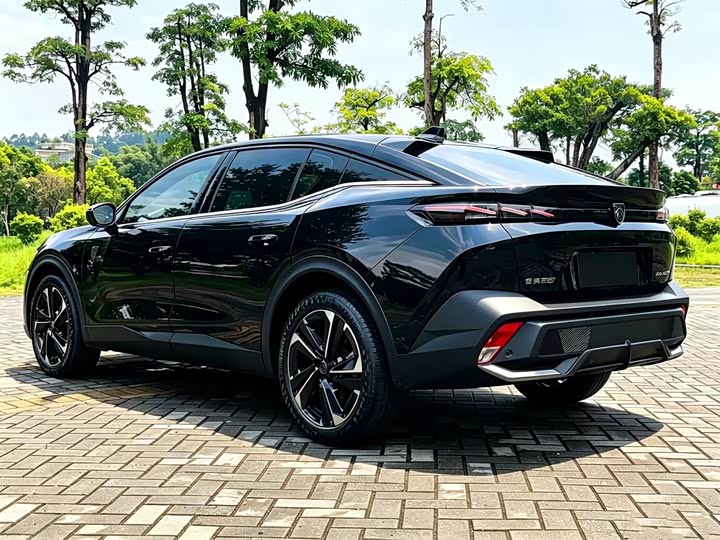 Peugeot 408X, 2023 — фото 2 из 9