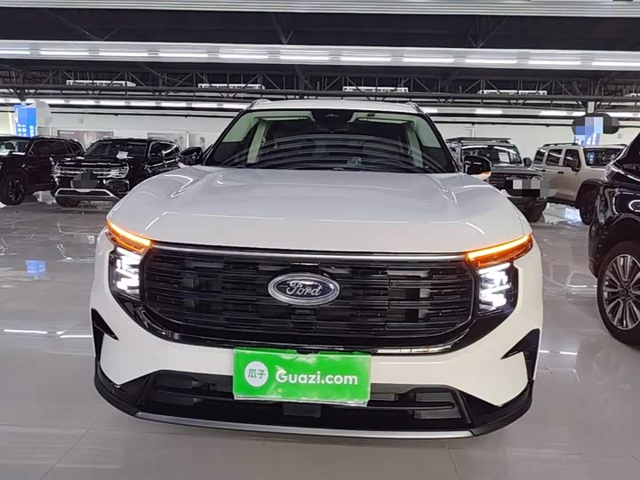 Ford Edge, 2023 — фото 3 из 9