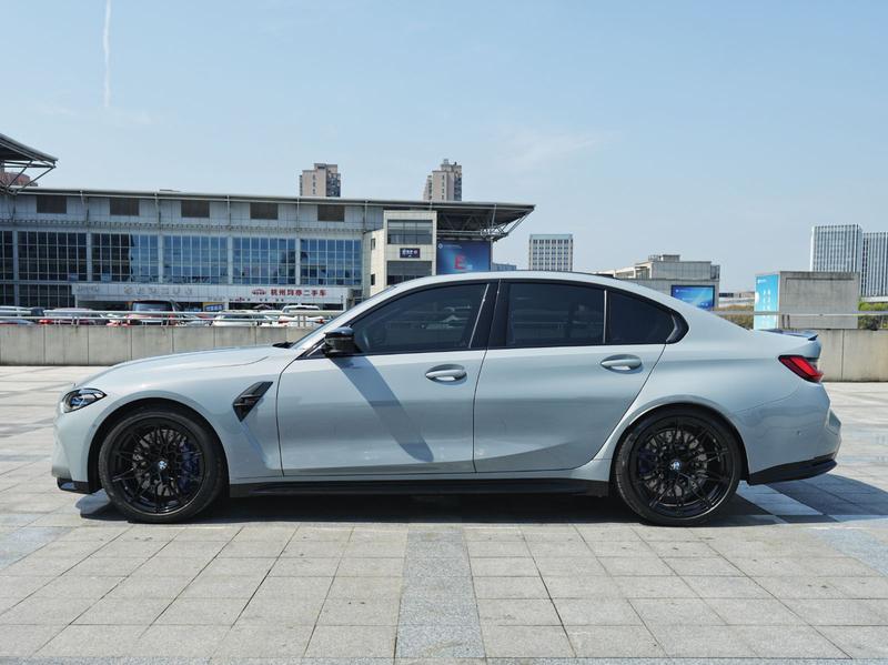 BMW M3, 2024 — фото 2 из 7