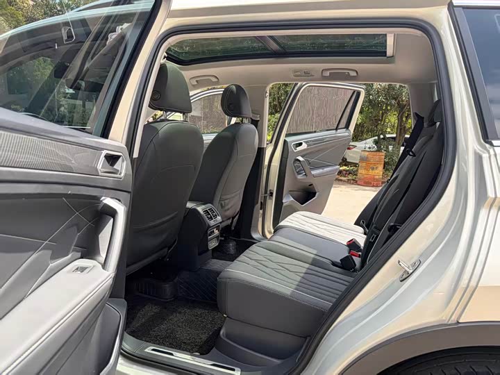Volkswagen Tiguan L Pro, 2022 — фото 6 из 9