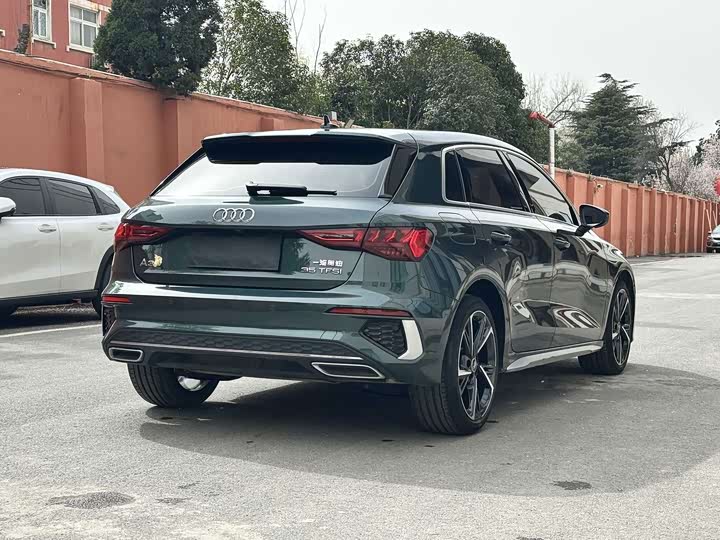 Audi A3, 2023 — фото 3 из 9