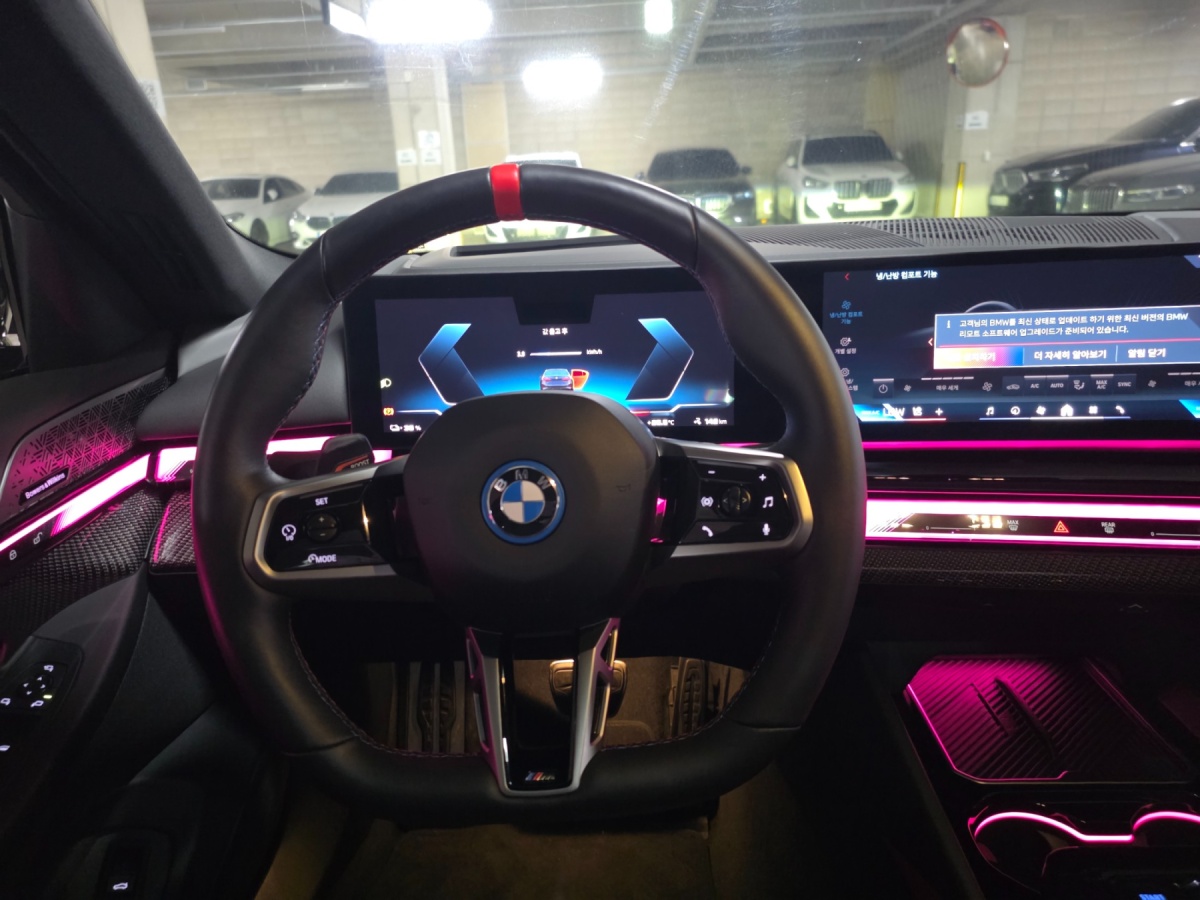 BMW i5, 2025 — фото 12 из 12