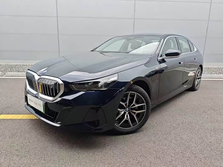 BMW i5, 2025 — купить в Казани под ключ