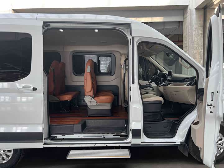 Maxus V90, 2023 — фото 9 из 9