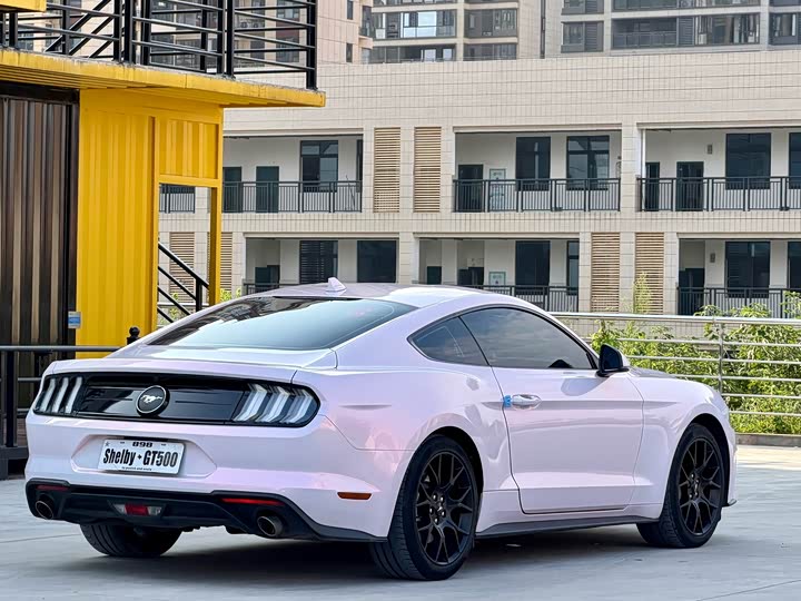 Ford Mustang, 2022 — фото 7 из 9