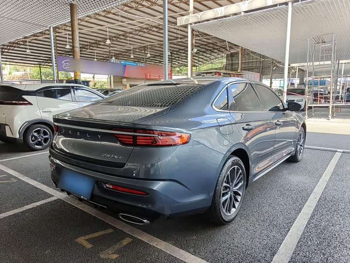 Geely Preface, 2022 — фото 7 из 9