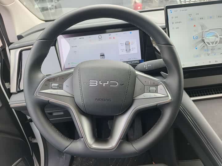 BYD M9, 2025 — фото 9 из 9