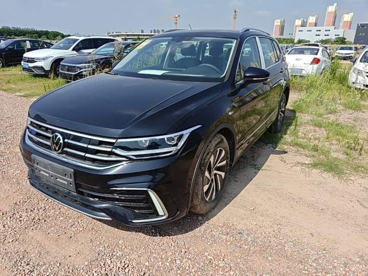 Volkswagen Tiguan L Hybrid, 2025 — купить в Белгороде под ключ
