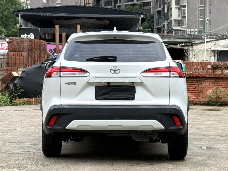 Toyota Corolla Cross, 2024 — фото 5 из 10