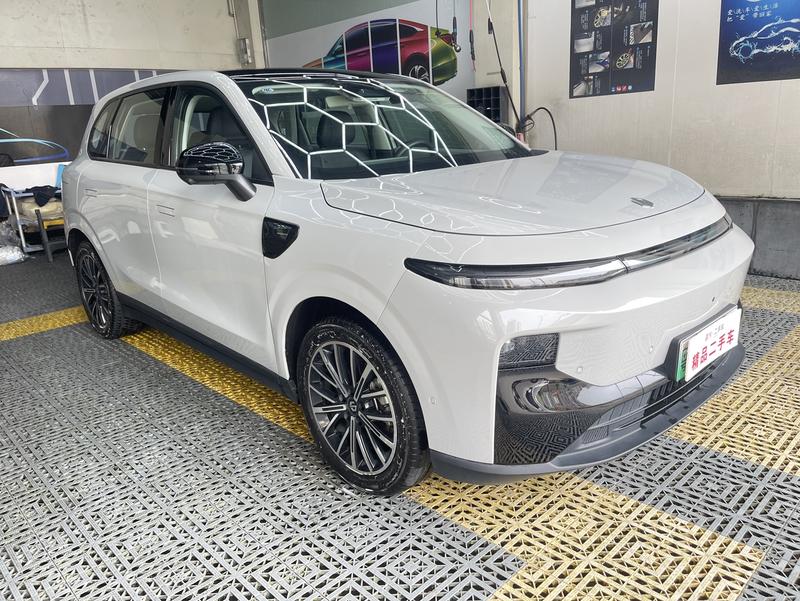 Leapmotor B10, 2024 — фото 3 из 12