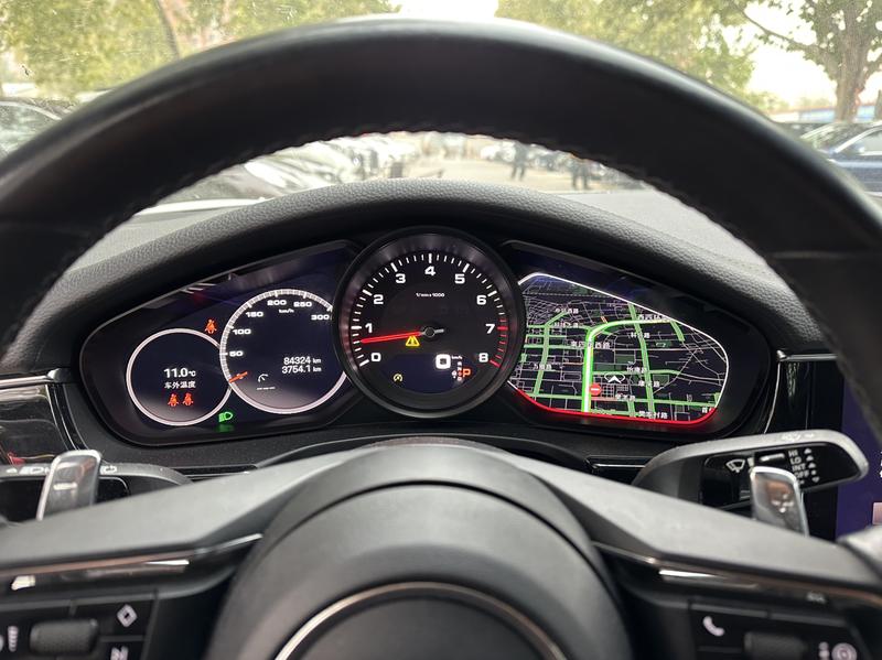 Porsche Panamera, 2023 — фото 9 из 12