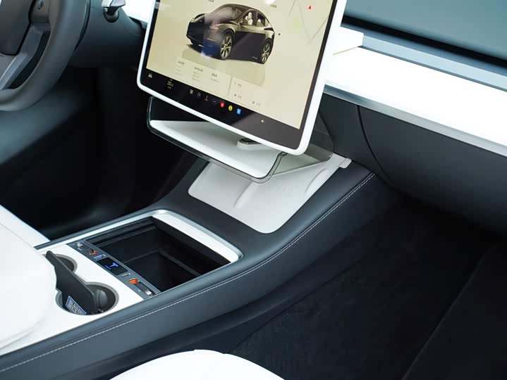 Tesla Model Y, 2023 — фото 9 из 9