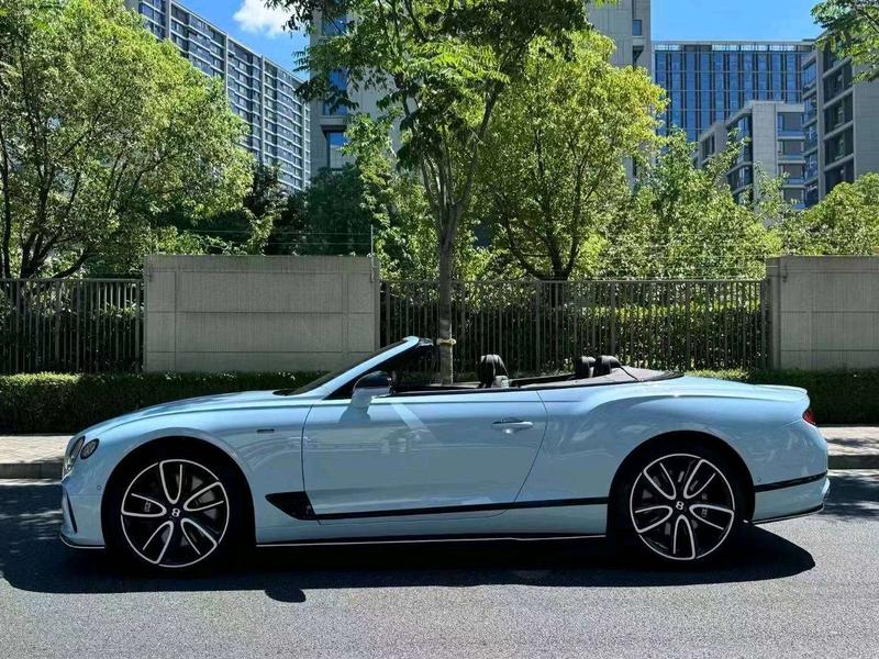 Bentley Continental GT, 2022 — фото 2 из 8