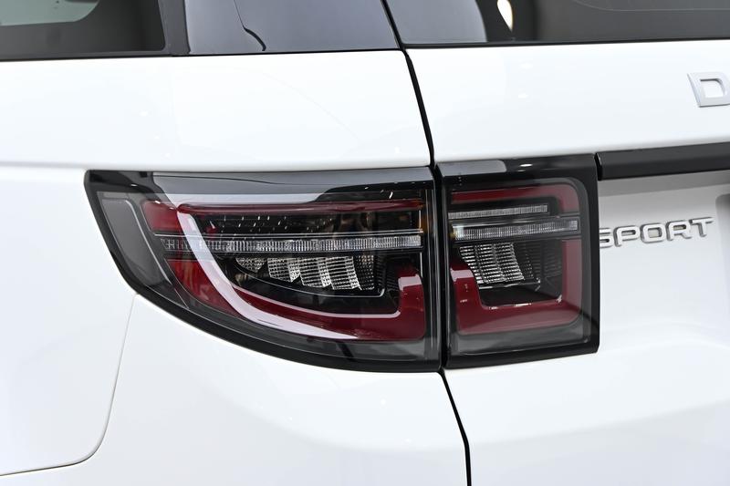 Land Rover Discovery Sport, 2024 — фото 10 из 12