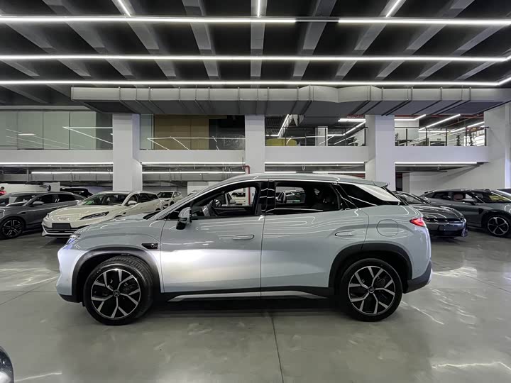 BYD Song L DM-i Hybrid, 2024 — фото 3 из 9