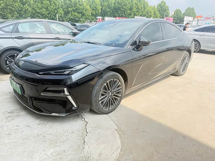 Geely Galaxy Starshine 8 EM-i, 2025 — купить в Москве под ключ