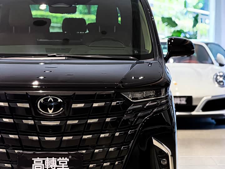 Toyota Alphard, 2025 — фото 3 из 9