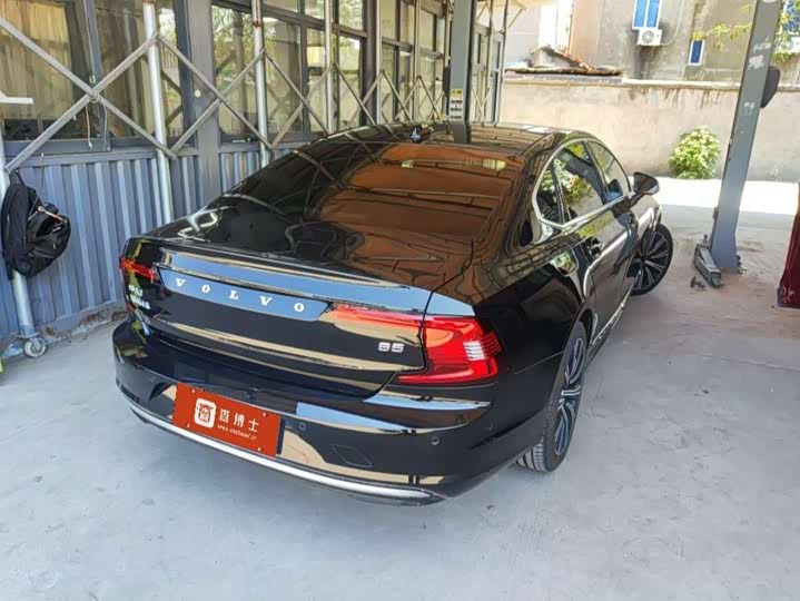 Volvo S90, 2024 — фото 2 из 5