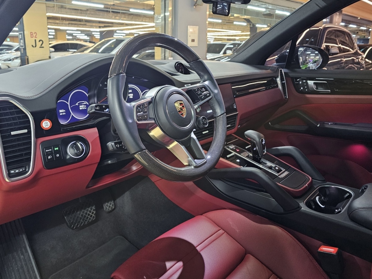 Porsche Cayenne, 2022 — фото 8 из 12