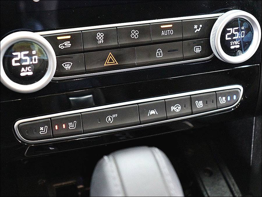 Renault SM6, 2024 — фото 10 из 12