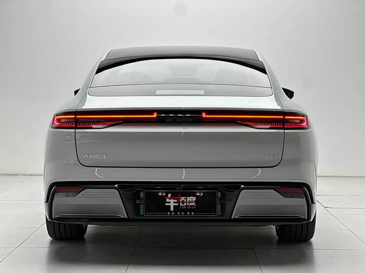 Geely Galaxy E8, 2025 — фото 5 из 9