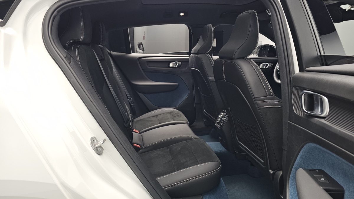 Volvo C40, 2022 — фото 12 из 12