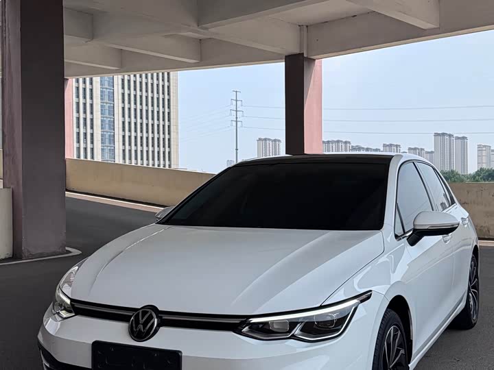 Volkswagen Golf, 2022 — купить в Белгороде под ключ