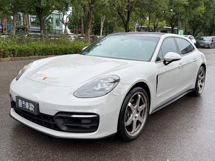 Porsche Panamera, 2023 — купить в Саратове под ключ