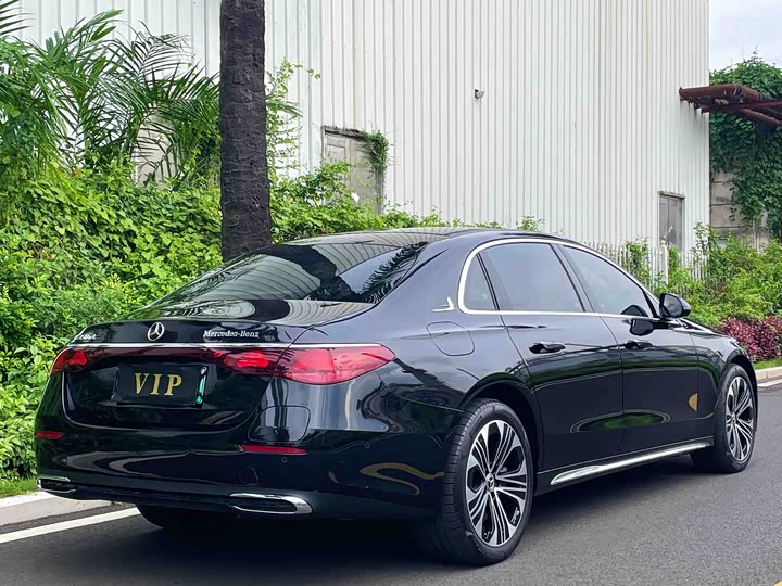 Mercedes-Benz E-Class Hybrid, 2024 — фото 7 из 9