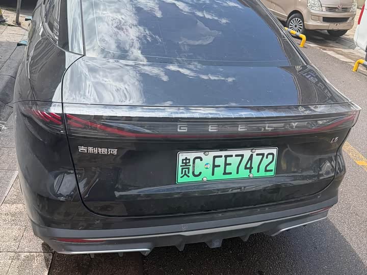 Geely Galaxy L6, 2023 — фото 5 из 7
