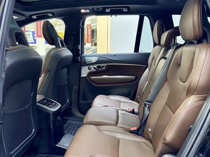 Volvo XC90 Hybrid, 2021 — фото 7 из 9