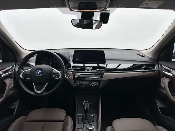 BMW X1, 2022 — фото 7 из 9