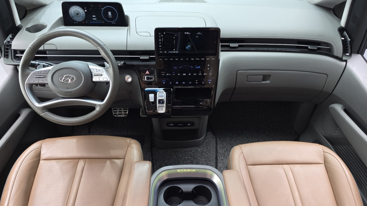 Hyundai Staria, 2023 — фото 7 из 12