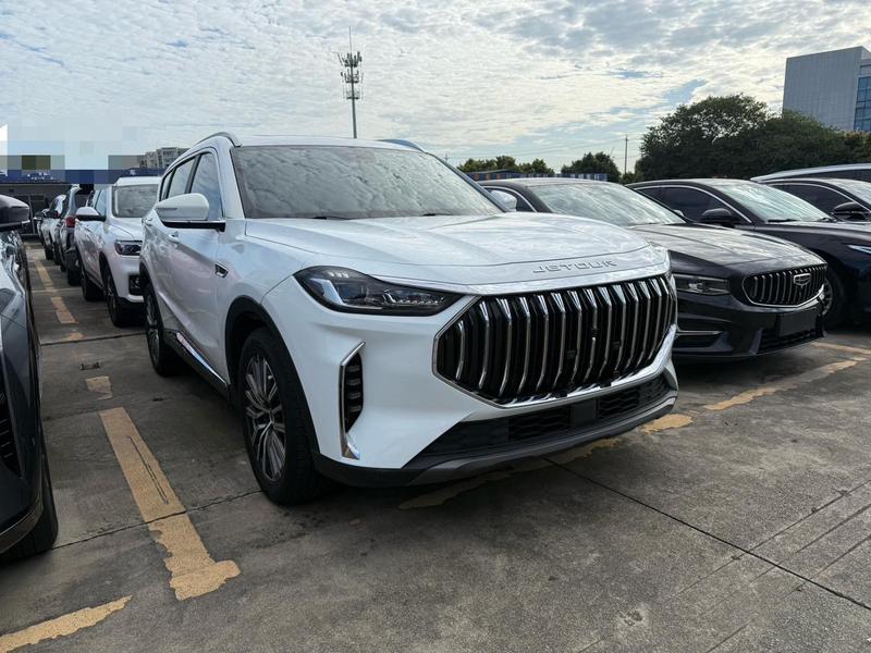 Jetour X70 Plus, 2022 — фото 3 из 9