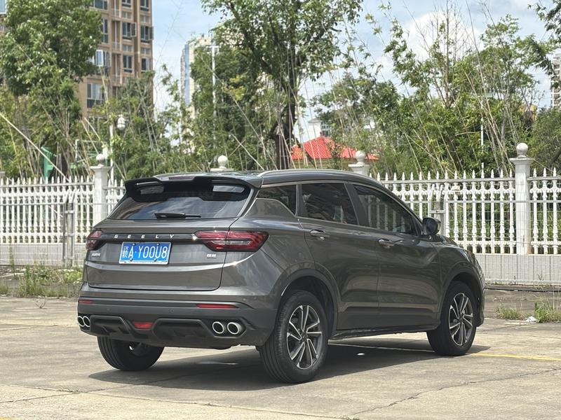 Geely Coolray, 2023 — фото 6 из 11