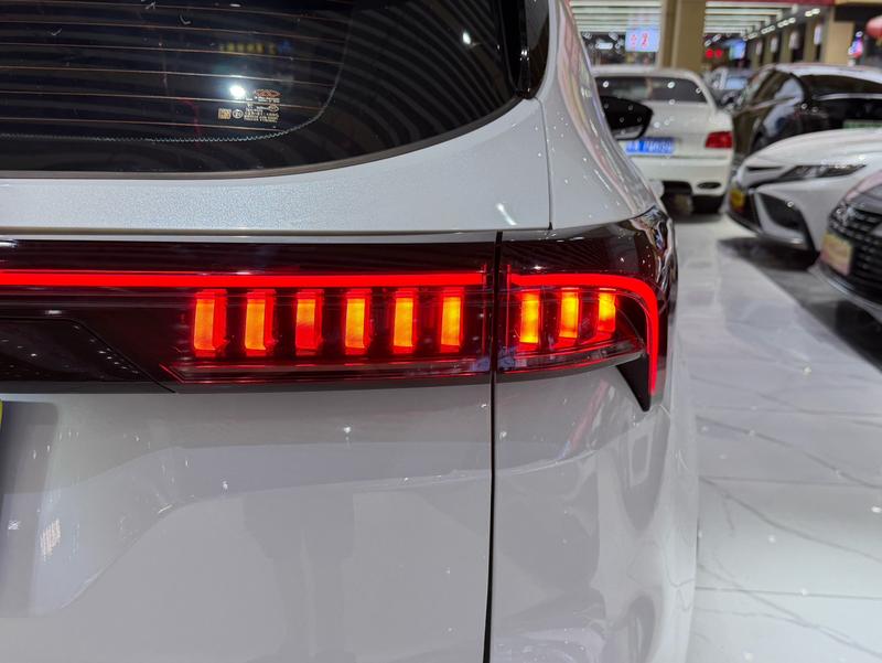Jetour X70 Plus, 2021 — фото 8 из 12