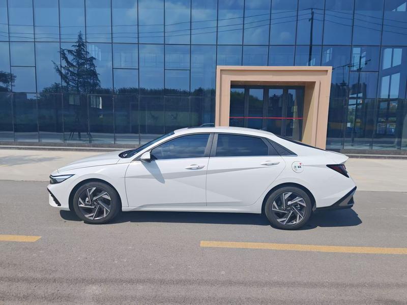 Hyundai Elantra N line, 2025 — фото 3 из 10