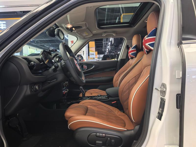 Mini Clubman, 2024 — фото 10 из 12