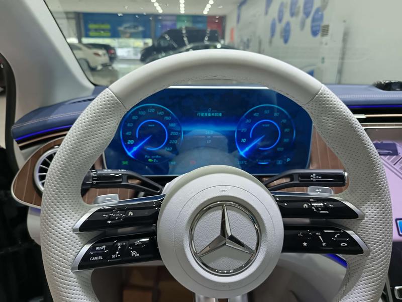 Mercedes-Benz EQE, 2025 — фото 6 из 10
