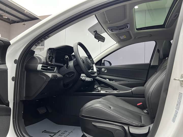 Hyundai Elantra N line, 2022 — фото 7 из 9