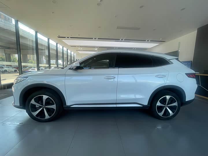 BYD Song Plus Hybrid/EV, 2021 — фото 4 из 9