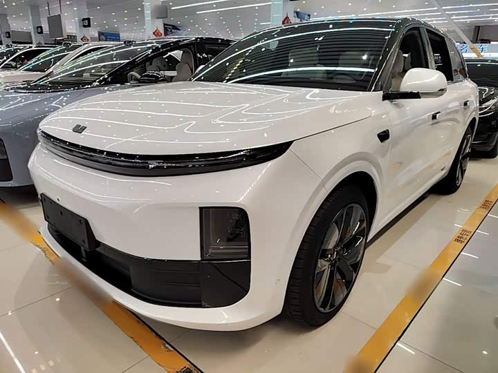LiXiang L6, 2024 — купить в Казани под ключ